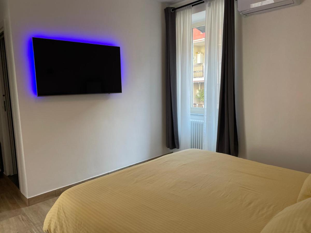 Zeta Rooms Caserta Bagian luar foto
